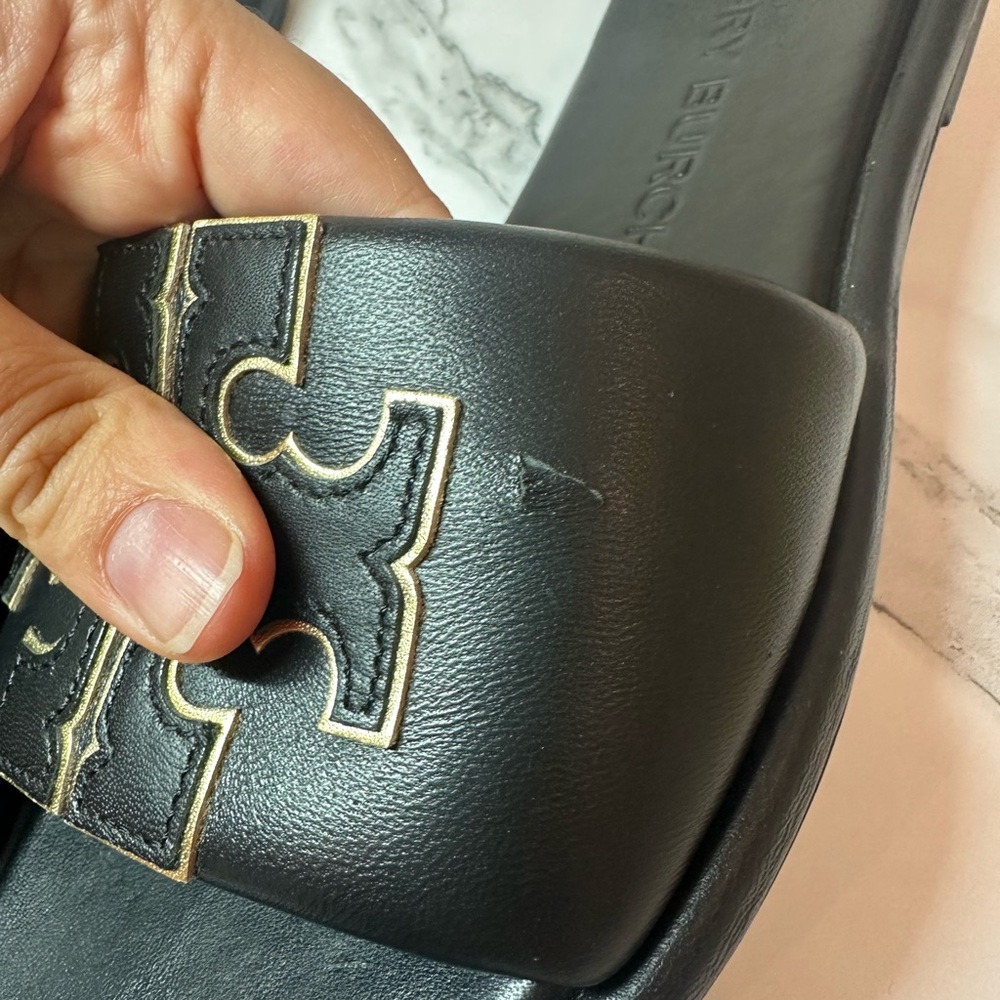 TORY BURCH size 9. - Picture 3 of 3